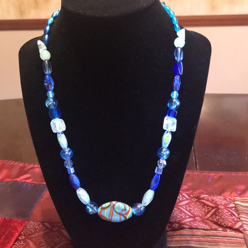 VINTAGE GLASS NECKLACE WITH EARRINGS HANDCRAFTED